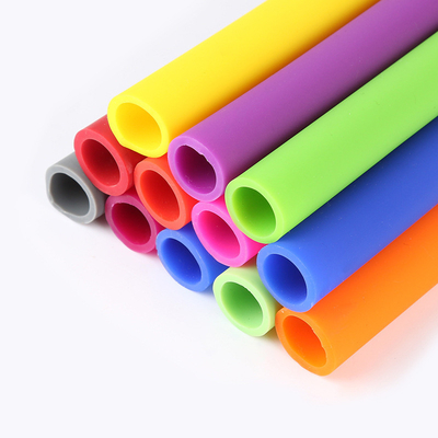 Tidak Beracun Food Grade Fleksibel Silicone Tubing Multicolor Anti Abrasi
